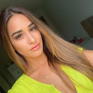 Meet your Posher, Vanessa